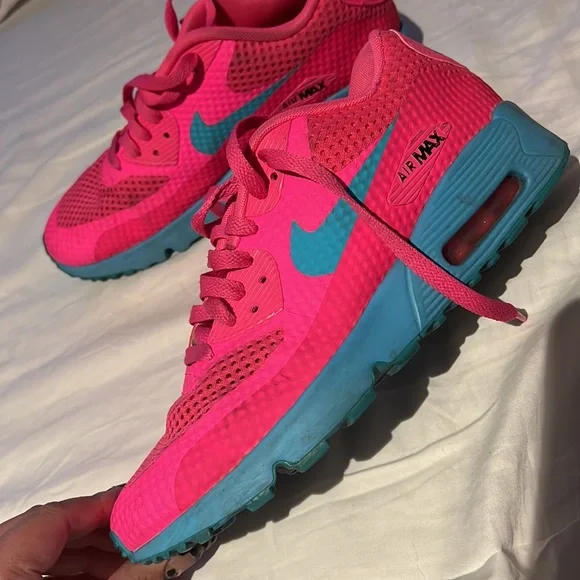 Nike air max hot pink and bright blue size 7 y - Picture 2 of 6